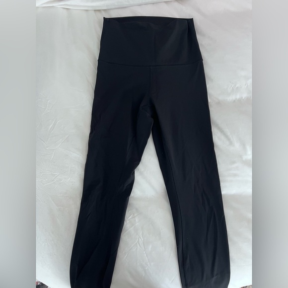 Lululemon Black Wunder Under super High-Rise Tights - Picture 4 of 6